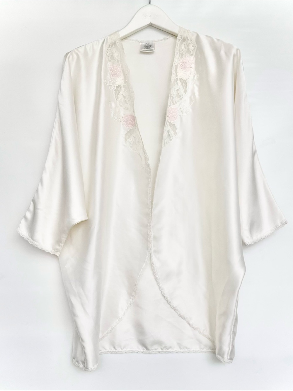 Eaton Vanity Fair Satin Lace robe - Ivory
Vintage